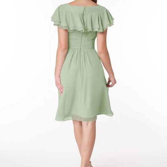NWT AZAZIE HADLEY
A-Line Pleated Chiffon Knee-Length Dress Dusty Sage A10 - Picture 2 of 9